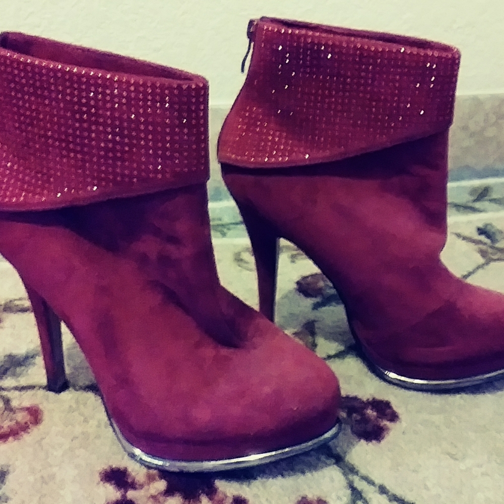 Shoe boots